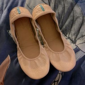 Nude Tieks- never worn size 9